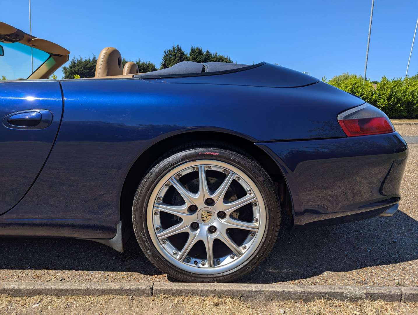 <p>2002 PORSCHE 911 CARRERA 2 TIPTRONIC</p>
