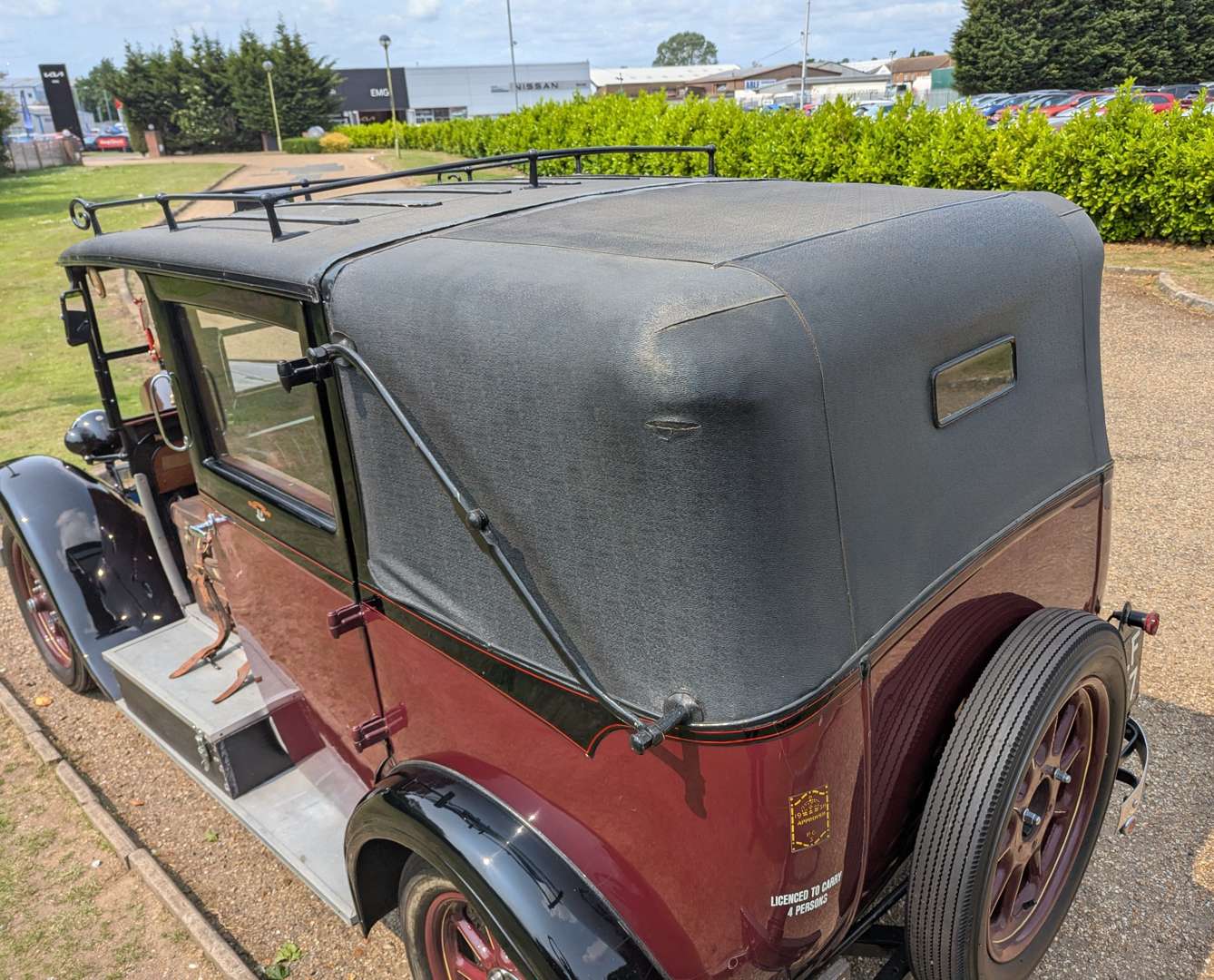 <p>1937 AUSTIN 12/4 TAXI LANDAULETTE</p>
