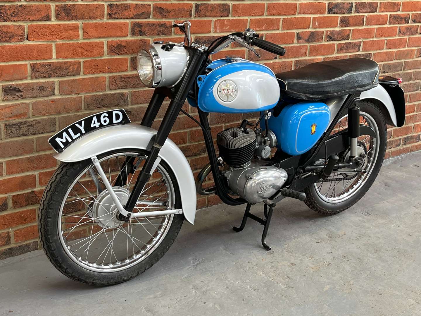 <p>1966 BSA SILVER BANTAM 175</p>
