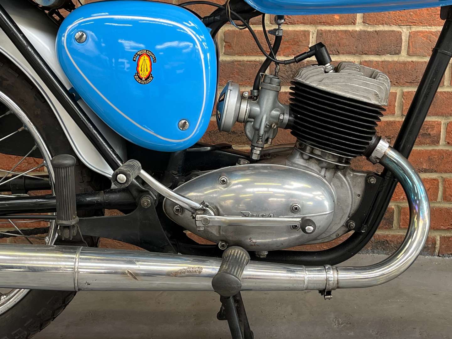 <p>1966 BSA SILVER BANTAM 175</p>