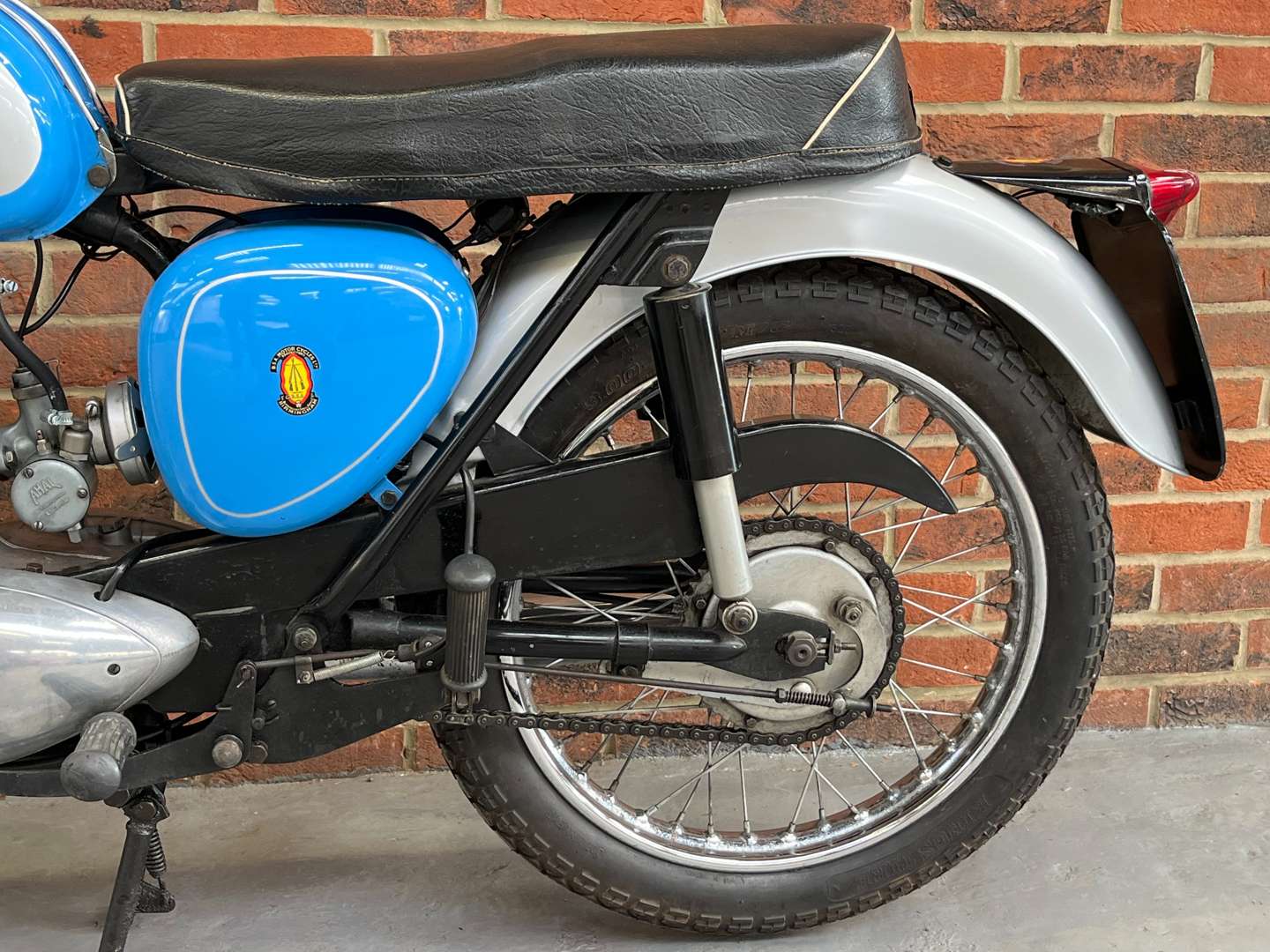 <p>1966 BSA SILVER BANTAM 175</p>