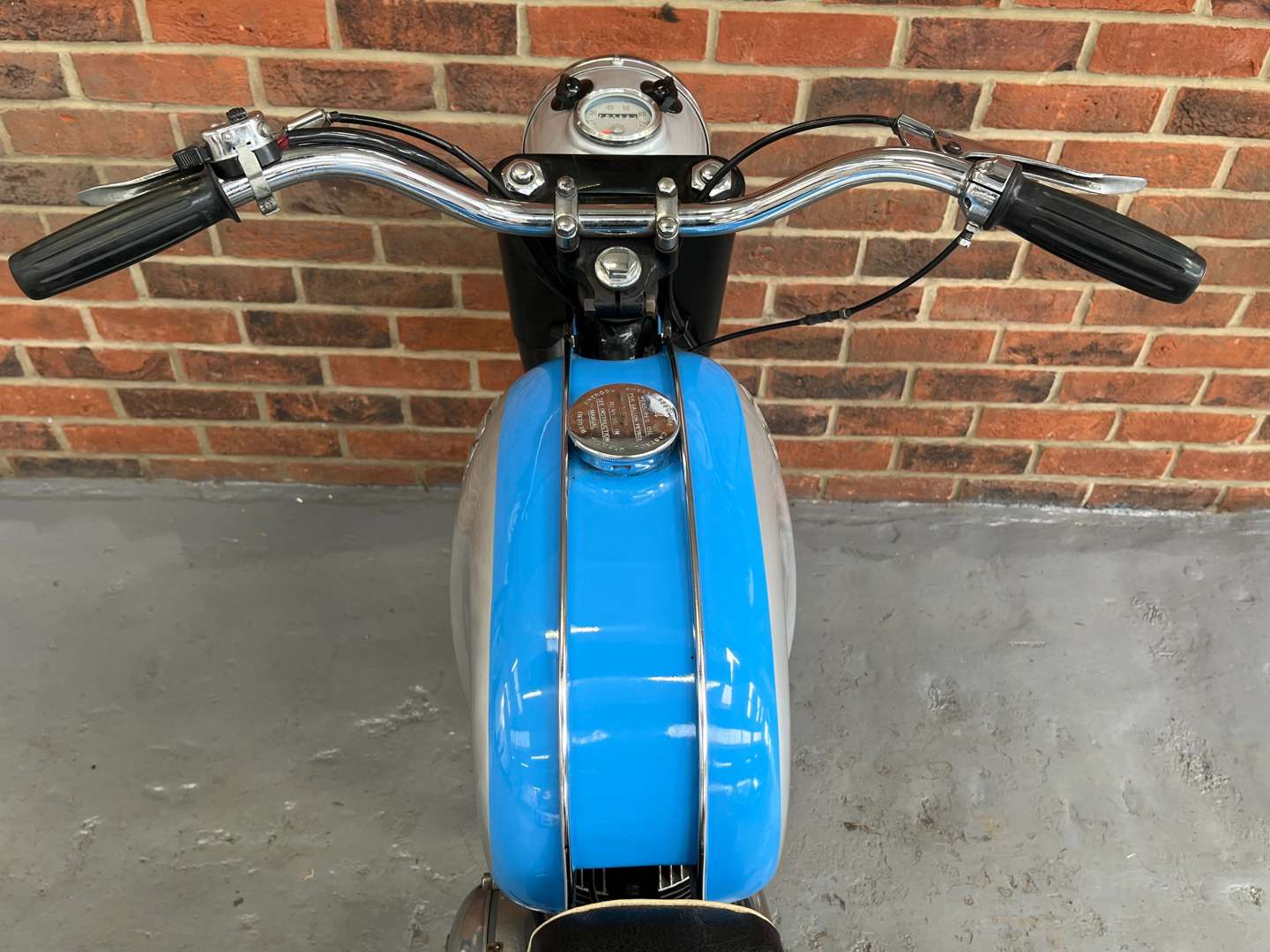 <p>1966 BSA SILVER BANTAM 175</p>
