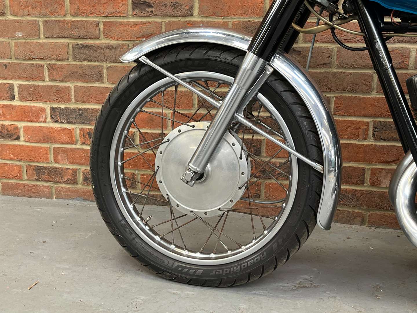 <p>1970 YAMAHA YR3 350</p>