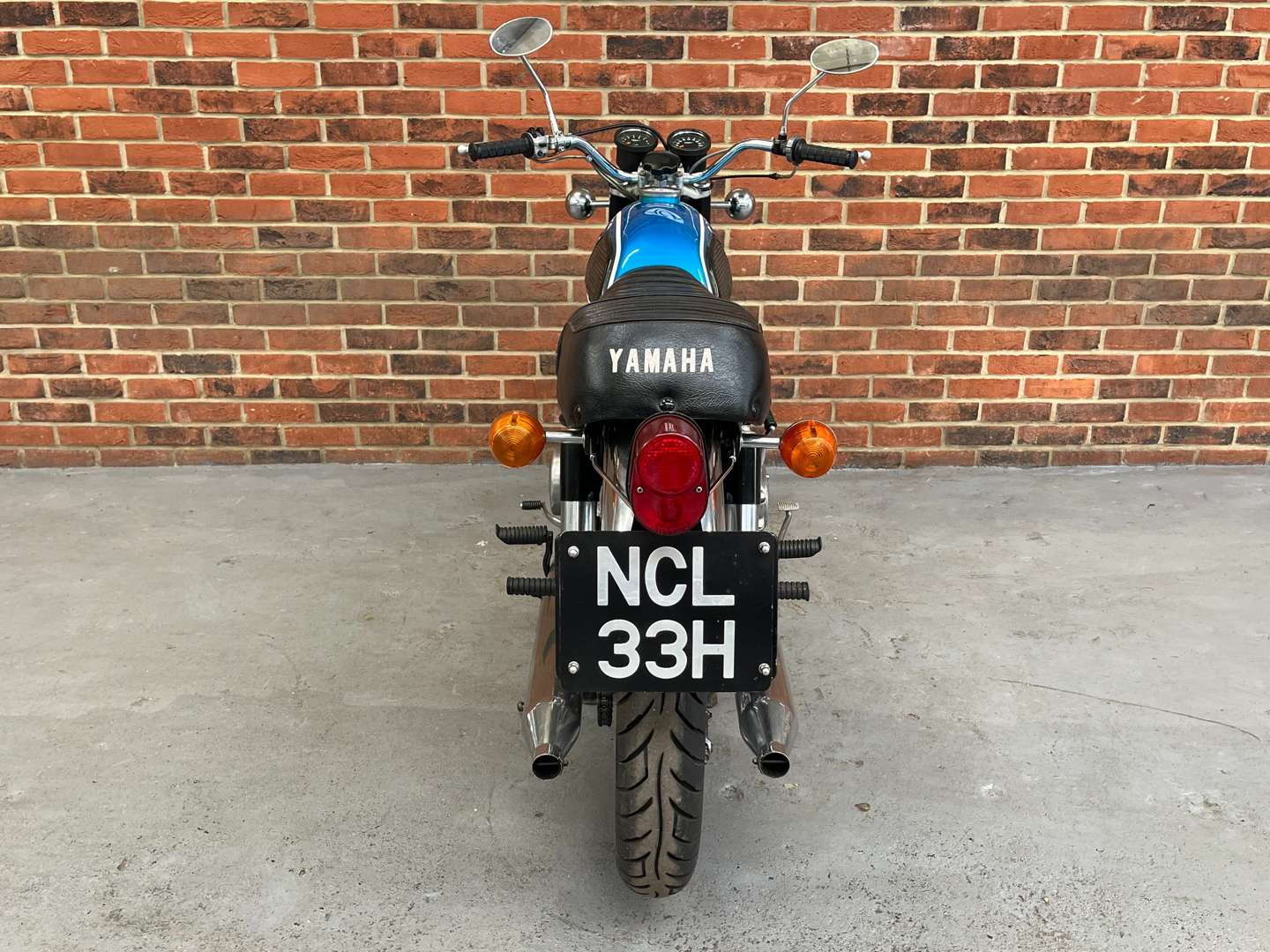 <p>1970 YAMAHA YR3 350</p>