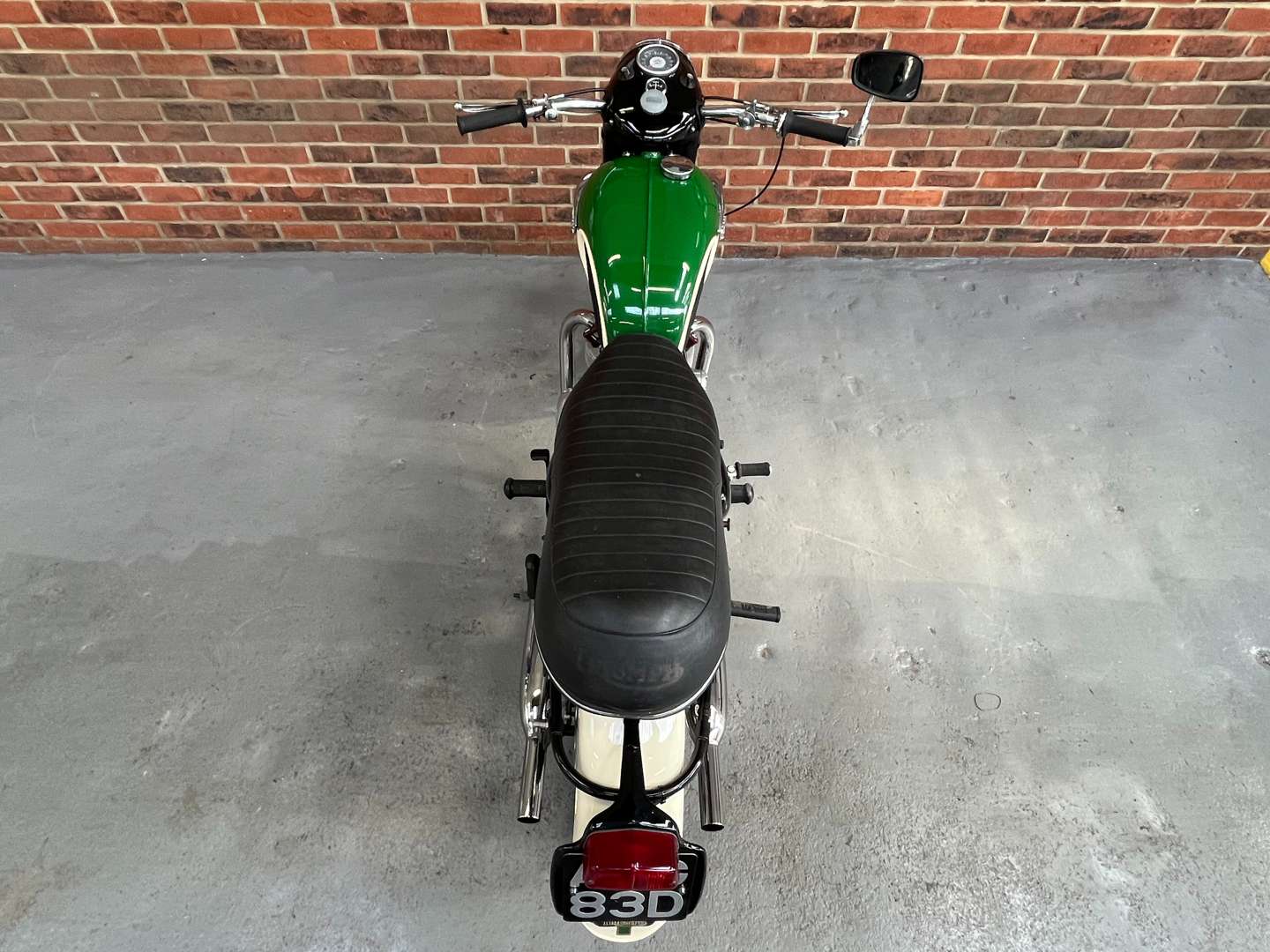 <p>1966 TRIUMPH TIGER 100</p>