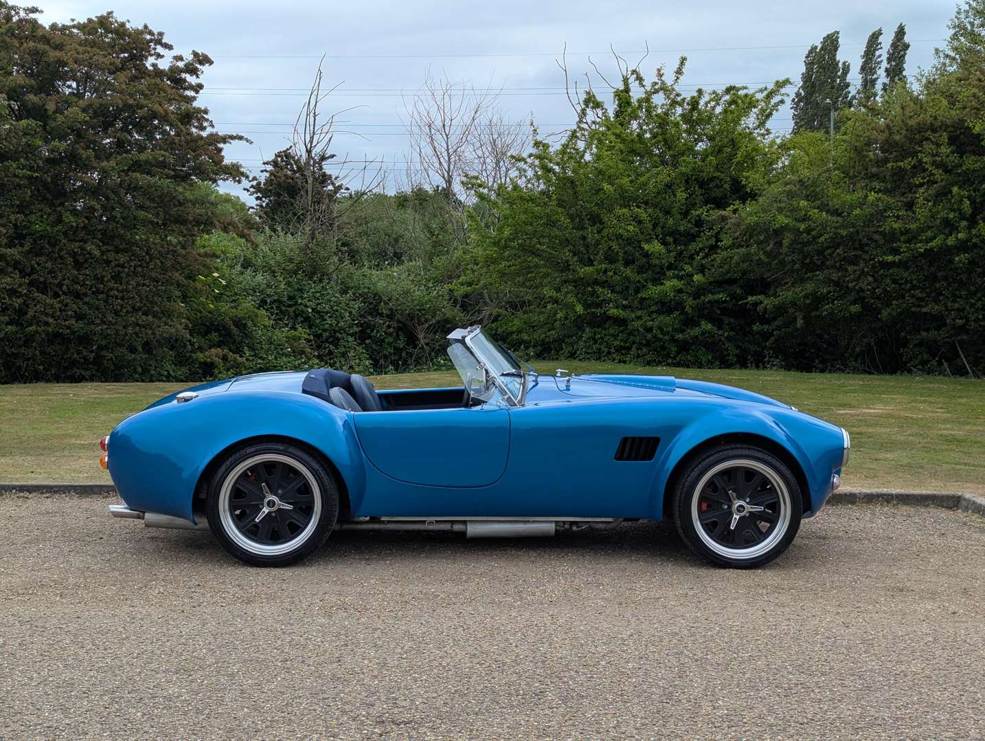 <p>1987 PILGRIM COBRA REPLICA V8</p>