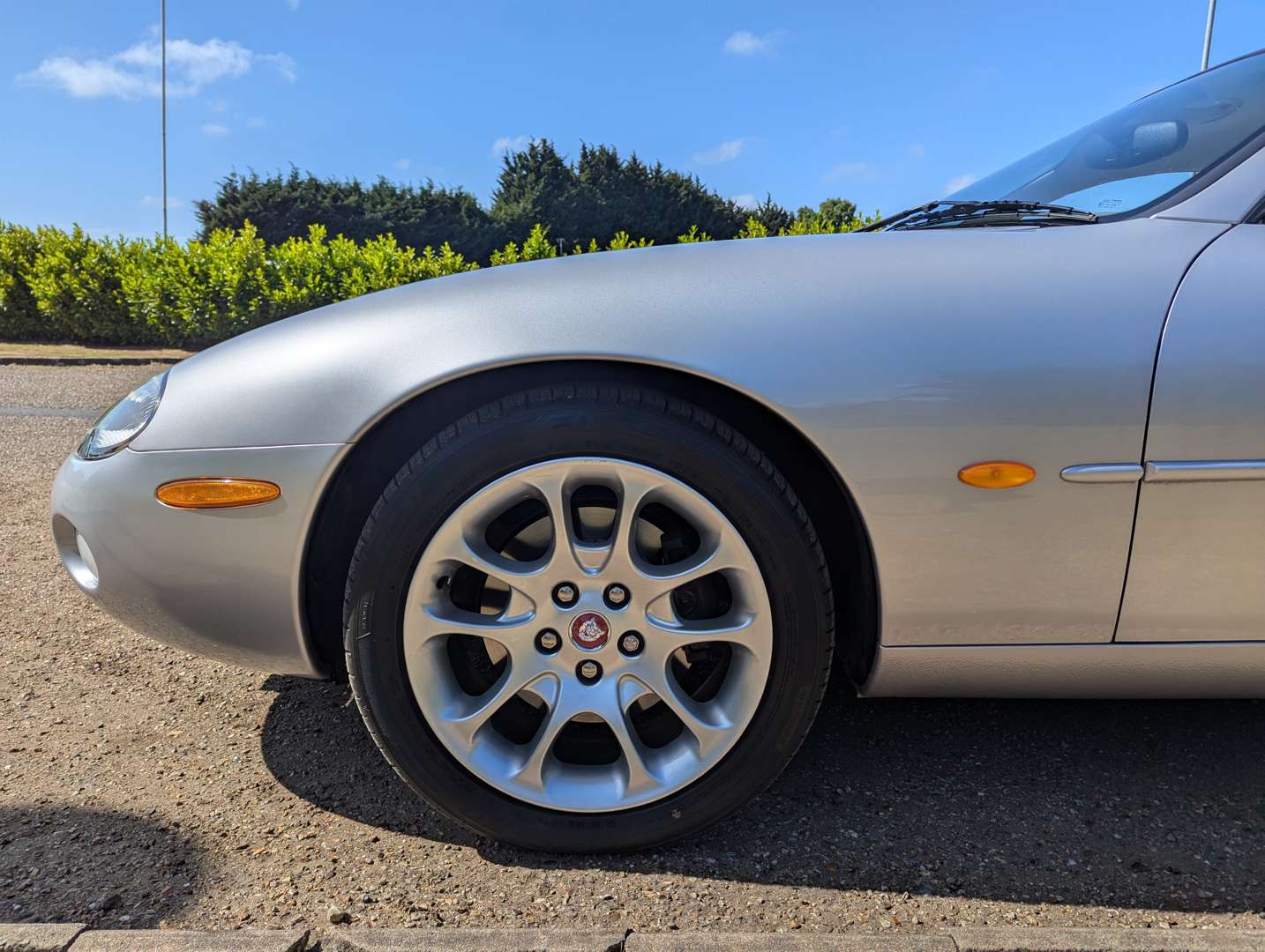 <p>2001 JAGUAR XKR 4.0 AUTO</p>