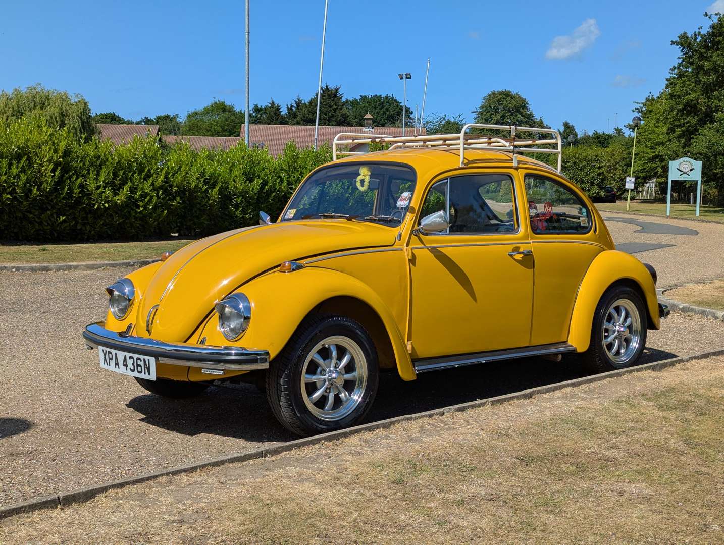 <p>1974 VW BEETLE 1200</p>