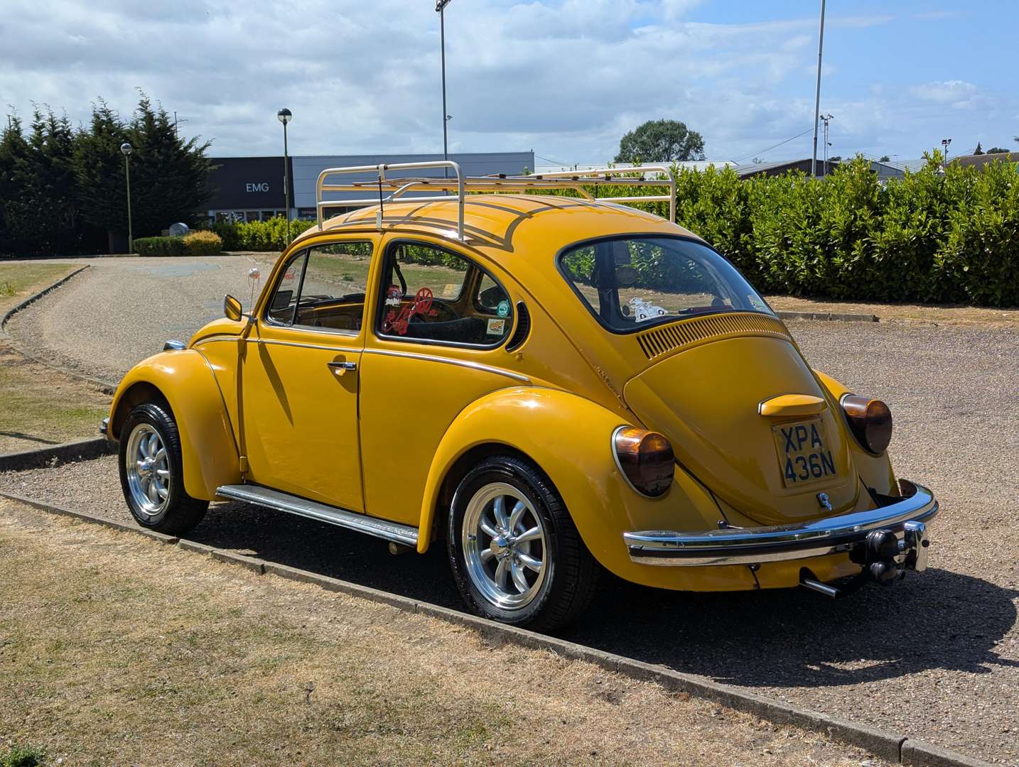 <p>1974 VW BEETLE 1200</p>