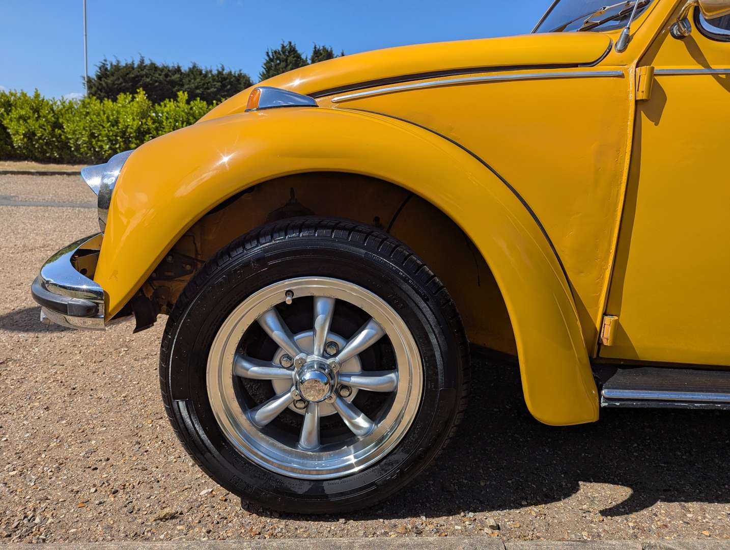 <p>1974 VW BEETLE 1200</p>