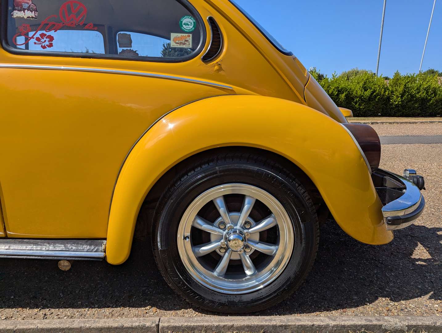 <p>1974 VW BEETLE 1200</p>