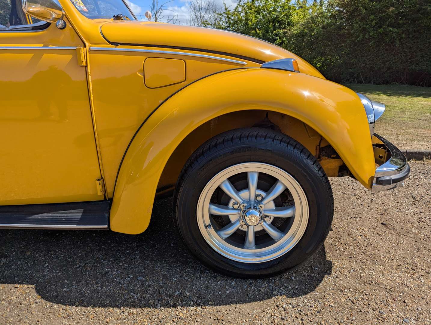 <p>1974 VW BEETLE 1200</p>