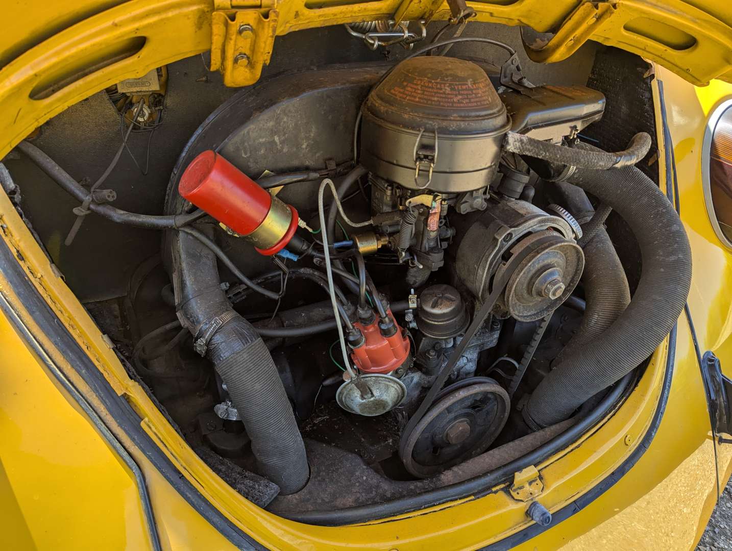 <p>1974 VW BEETLE 1200</p>