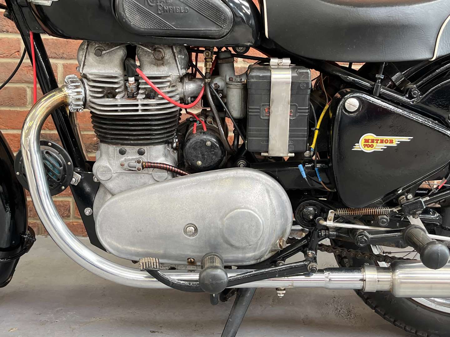 <p>ROYAL ENFIELD METEOR 700</p>