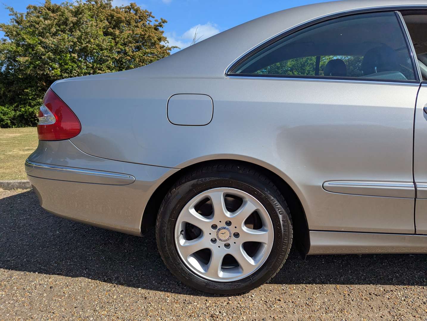 <p>2006 MERCEDES CLK320 ELEGANCE AUTO</p>