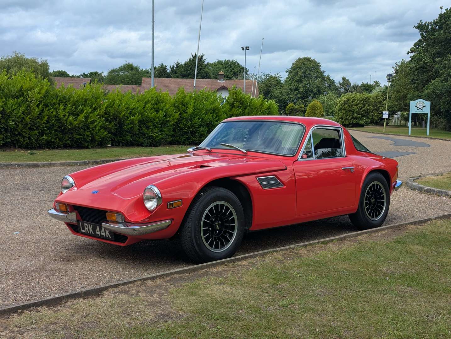<p>1972 TVR 2500M</p>