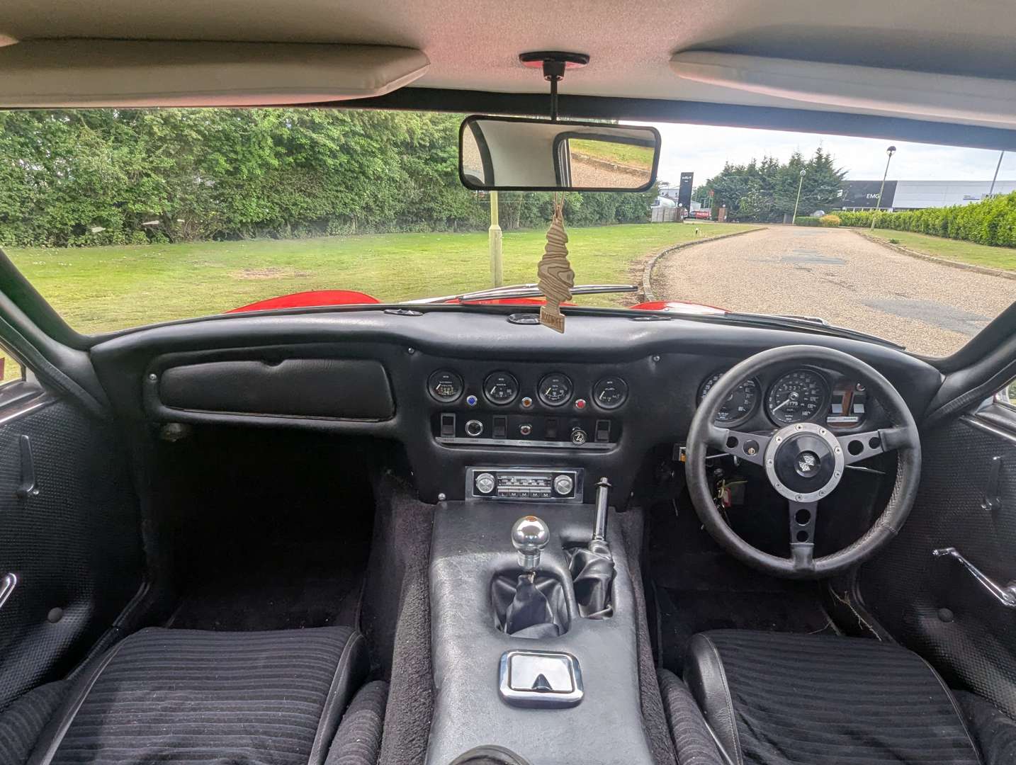 <p>1972 TVR 2500M</p>