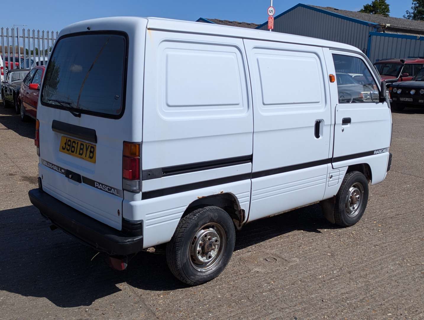 <p>1991 VAUXHALL RASCAL PANEL VAN</p>