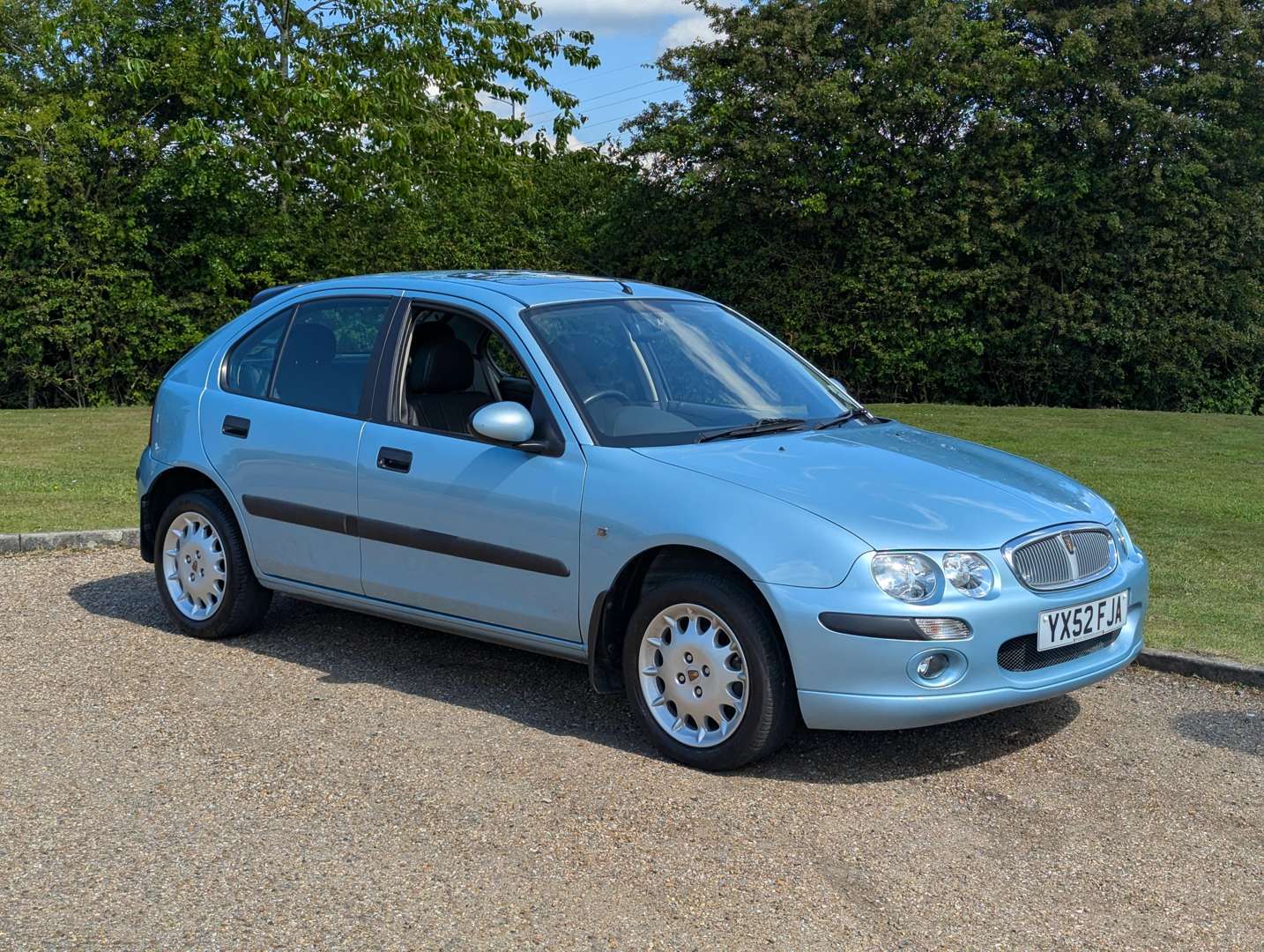 <p>2002 ROVER 25 IL 16V 6,128 MILES</p>
