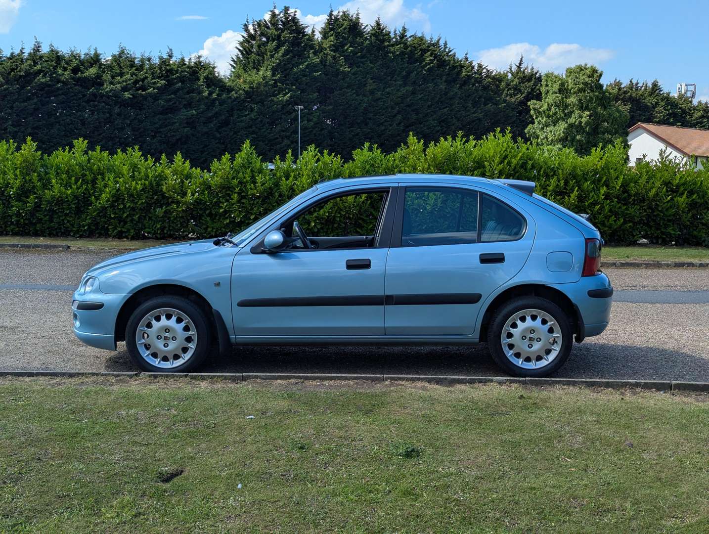 <p>2002 ROVER 25 IL 16V 6,128 MILES</p>