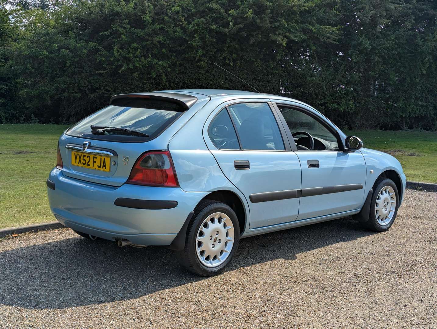 <p>2002 ROVER 25 IL 16V 6,128 MILES</p>