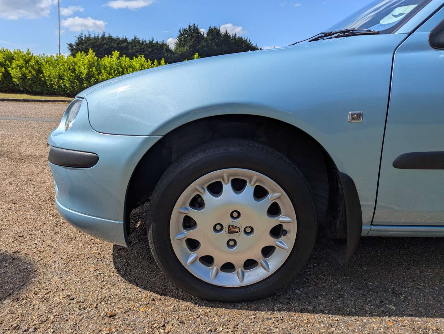 <p>2002 ROVER 25 IL 16V 6,128 MILES</p>