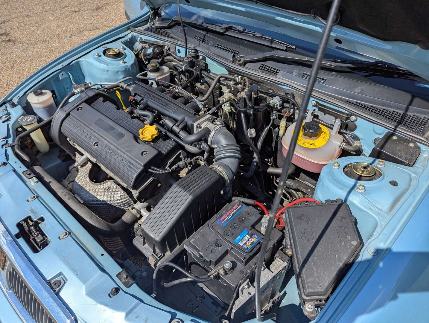 <p>2002 ROVER 25 IL 16V 6,128 MILES</p>