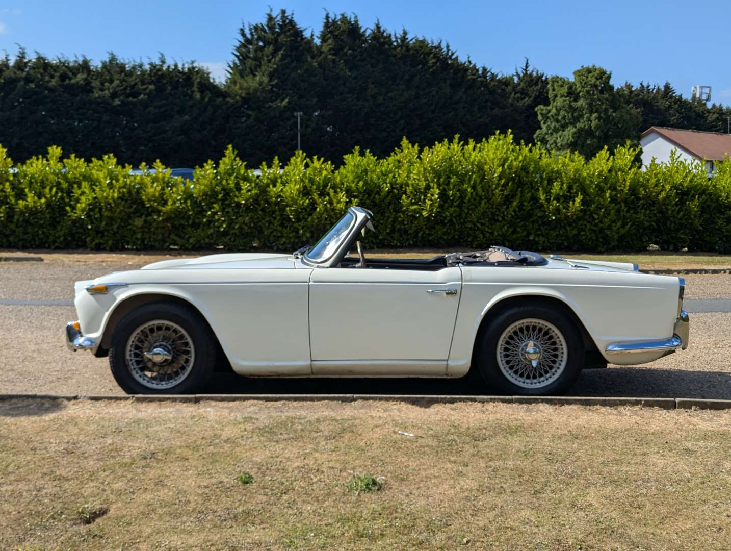 <p>1967 TRIUMPH TR4A</p>