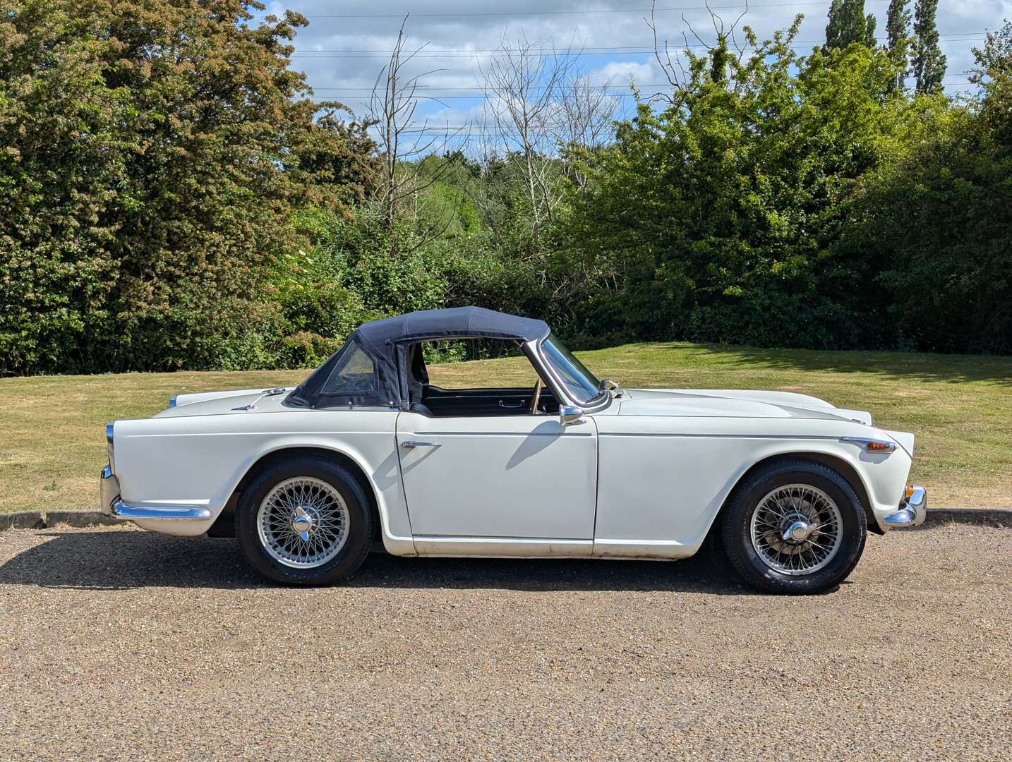 <p>1967 TRIUMPH TR4A</p>