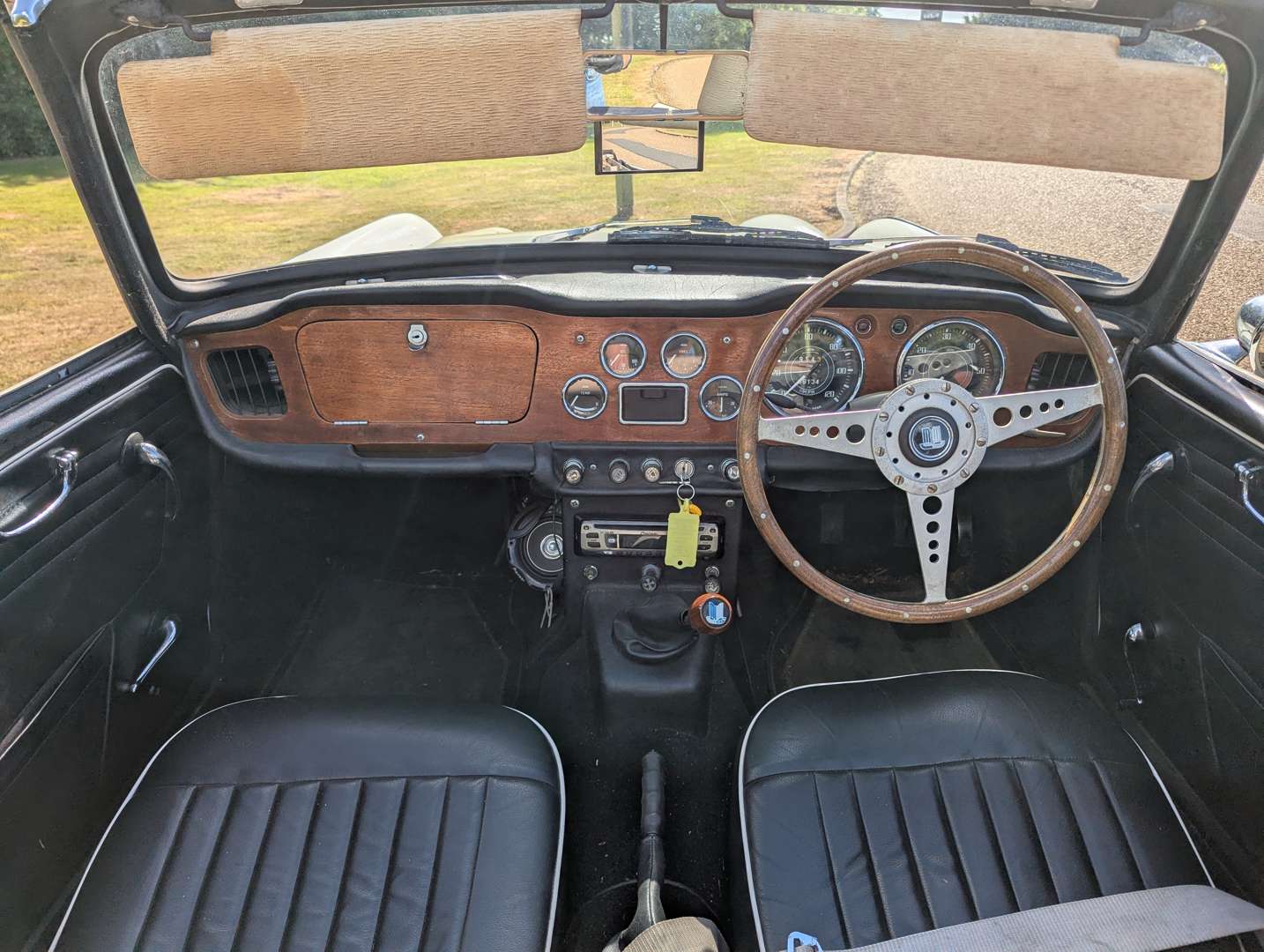 <p>1967 TRIUMPH TR4A</p>
