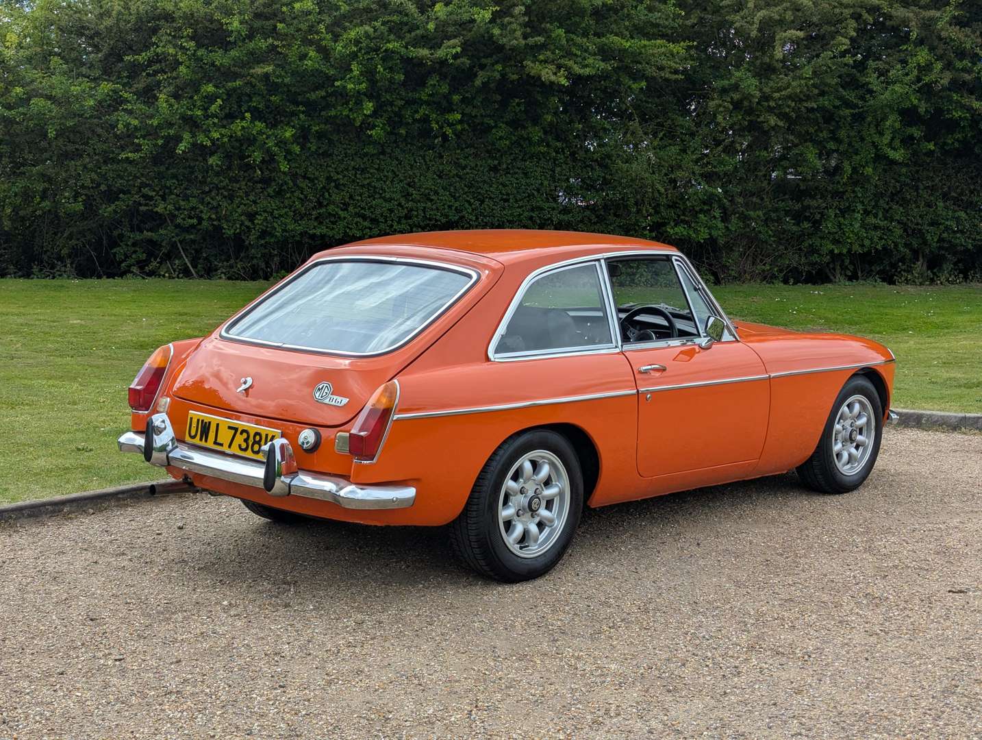 <p>1972 MG B GT</p>