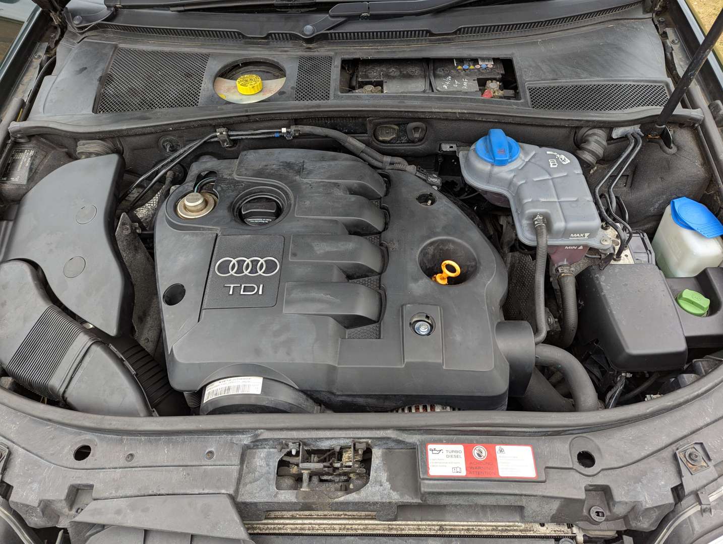 <p>2003 AUDI A6 1.9 TDI SE</p>