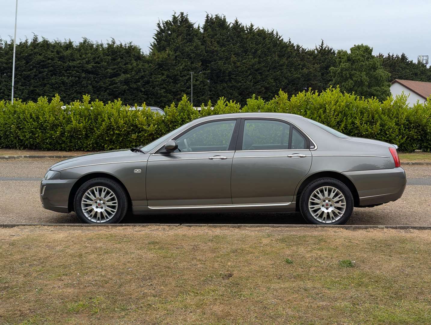 <p>2005 ROVER 75 CLASSIC 2.0 CDTI 18,819 MILES</p>