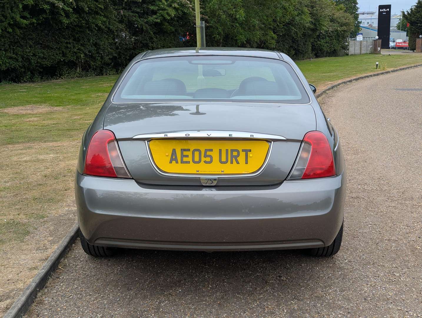 <p>2005 ROVER 75 CLASSIC 2.0 CDTI 18,819 MILES</p>