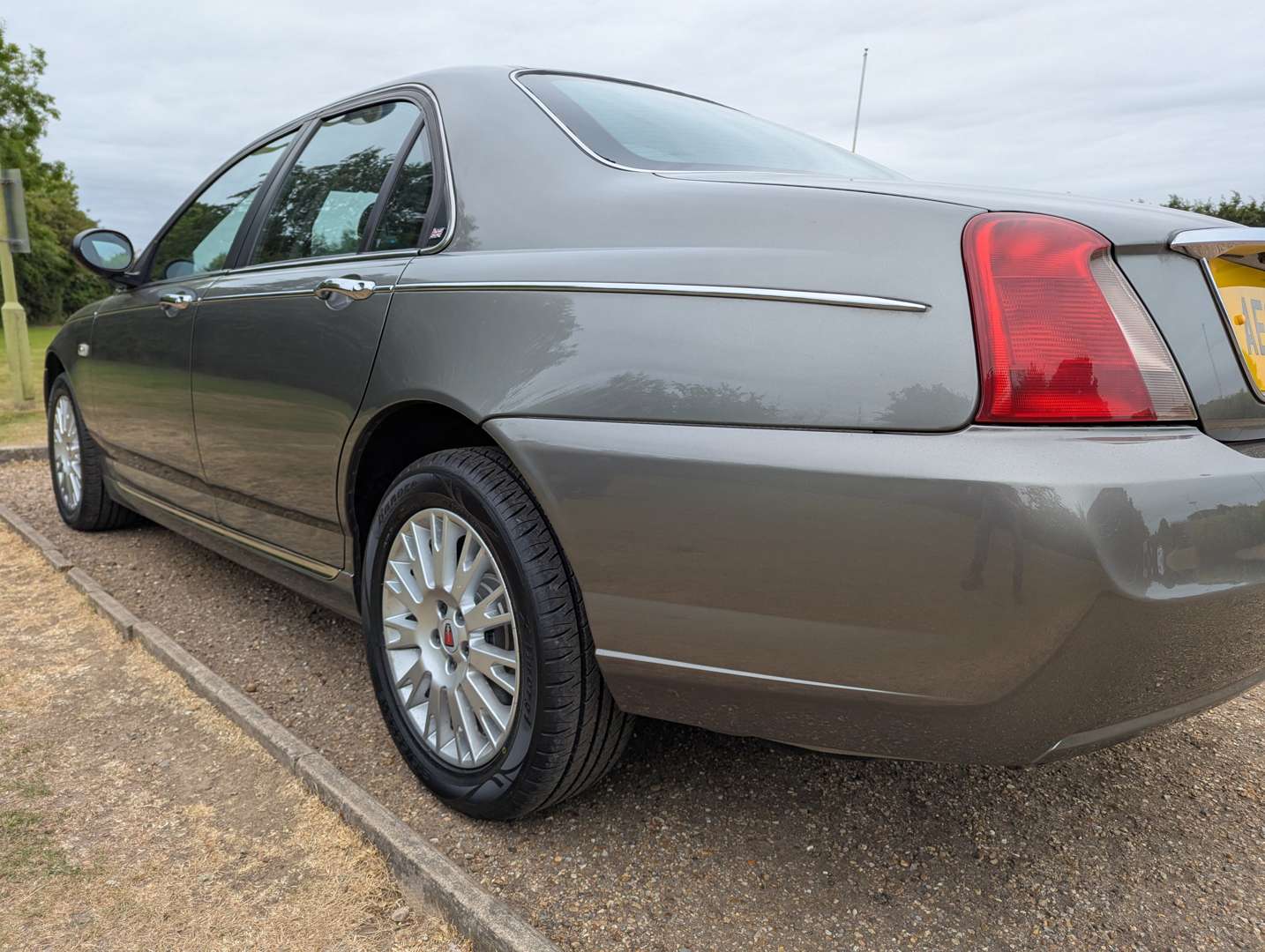 <p>2005 ROVER 75 CLASSIC 2.0 CDTI 18,819 MILES</p>