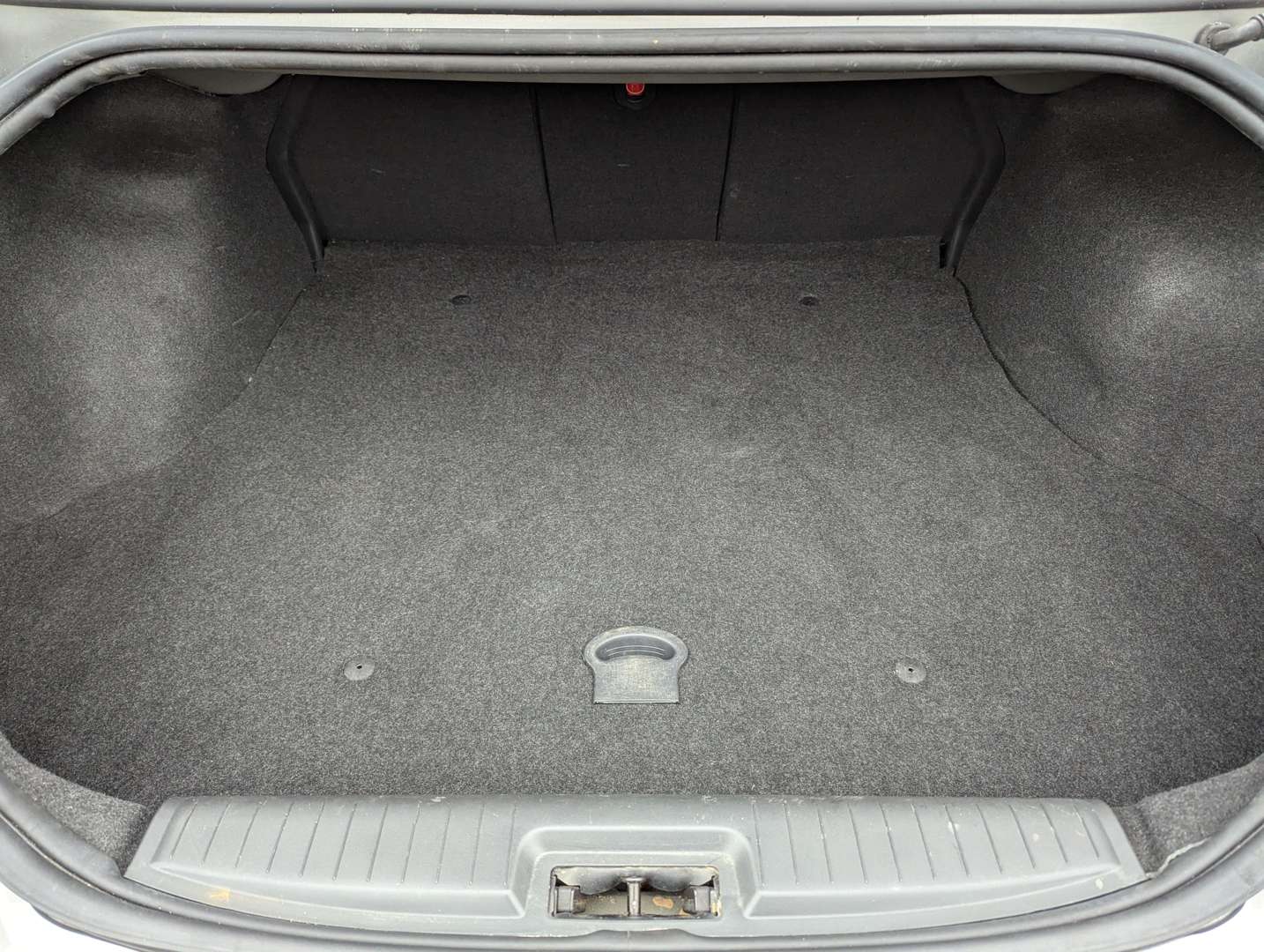 <p>2005 ROVER 75 CLASSIC 2.0 CDTI 18,819 MILES</p>