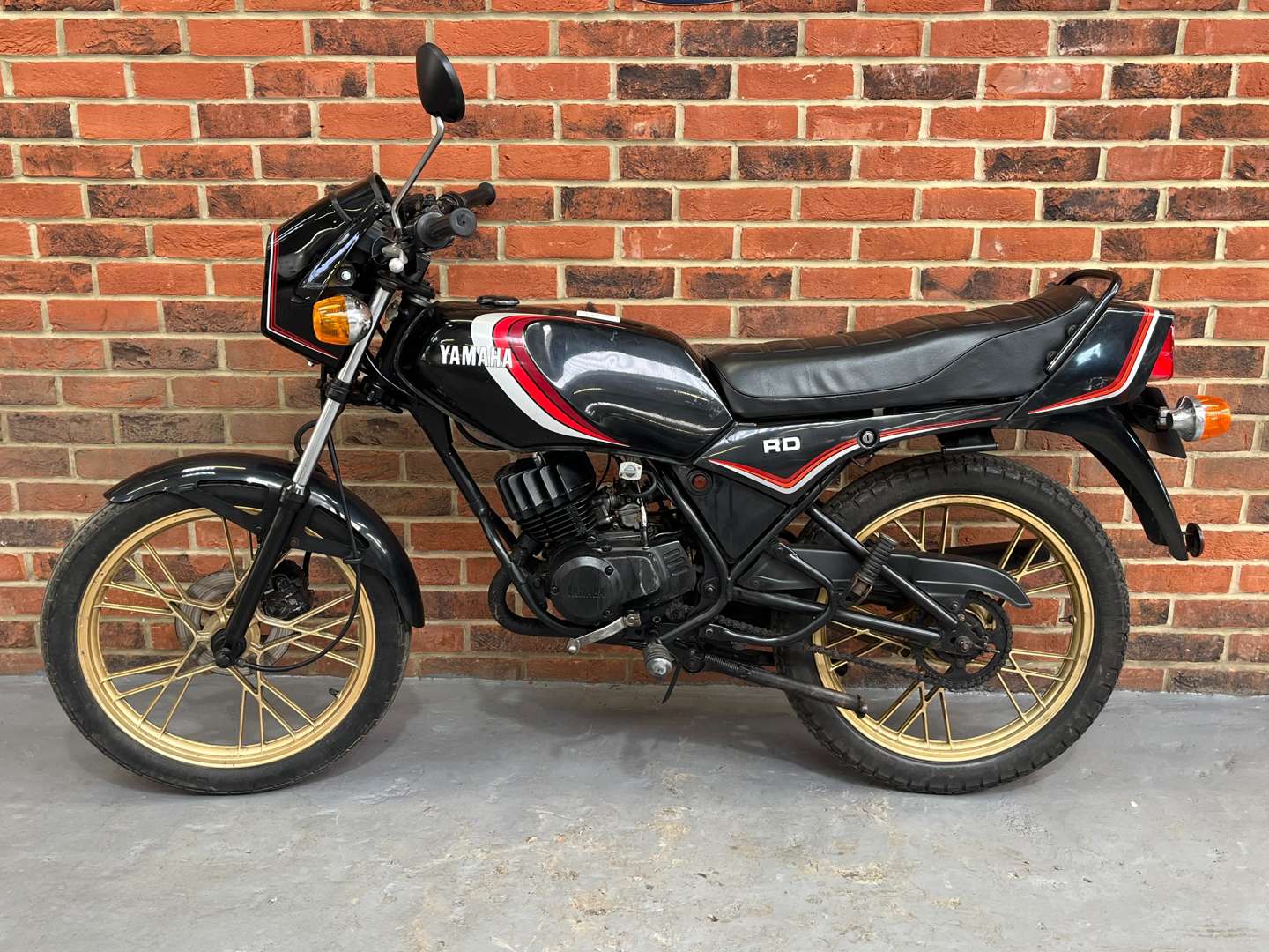 <p>1981 YAMAHA RD80 MX</p>