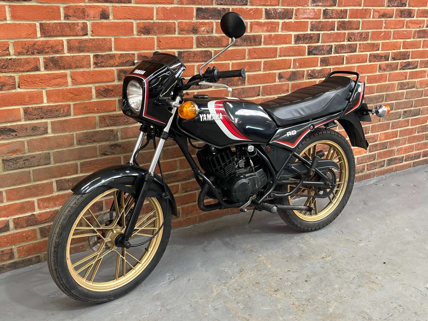 <p>1981 YAMAHA RD80 MX</p>