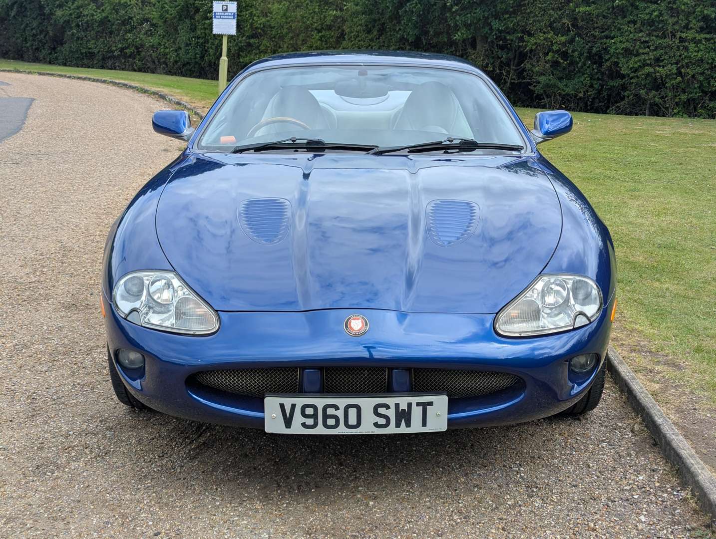 <p>1999 JAGUAR XKR 4.0 COUPE AUTO</p>