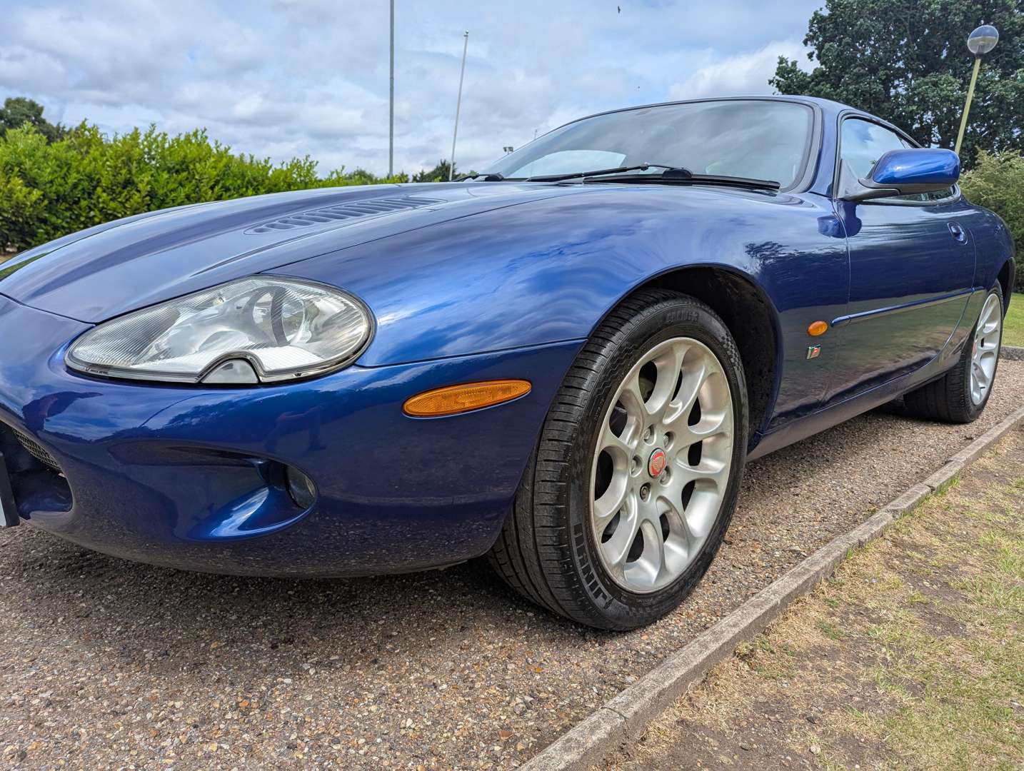 <p>1999 JAGUAR XKR 4.0 COUPE AUTO</p>