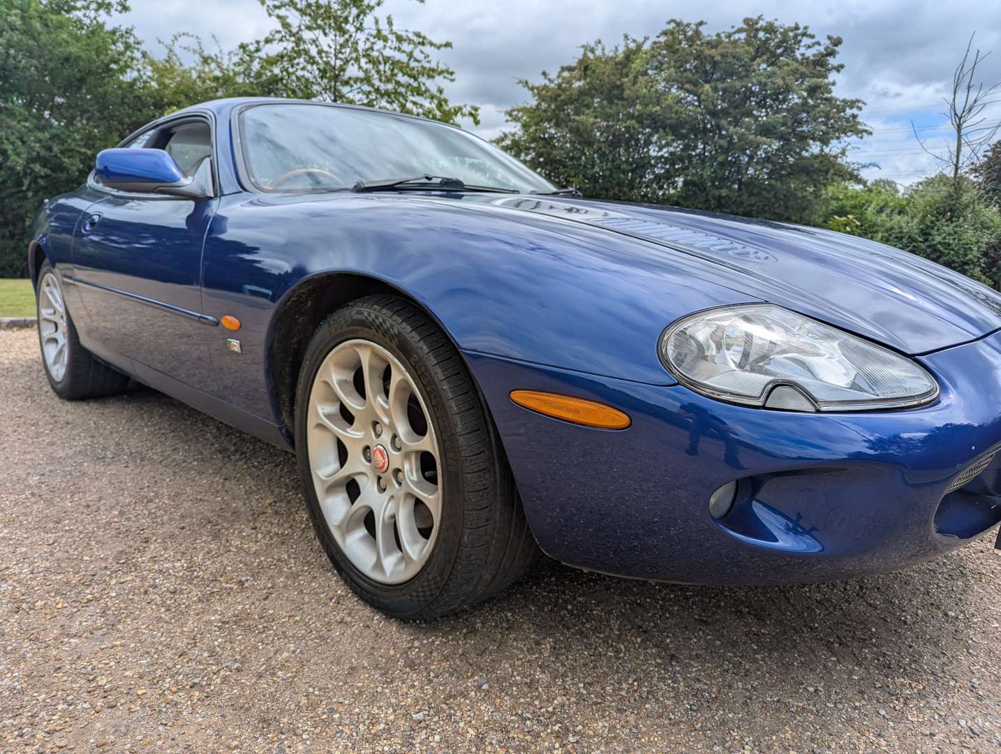 <p>1999 JAGUAR XKR 4.0 COUPE AUTO</p>