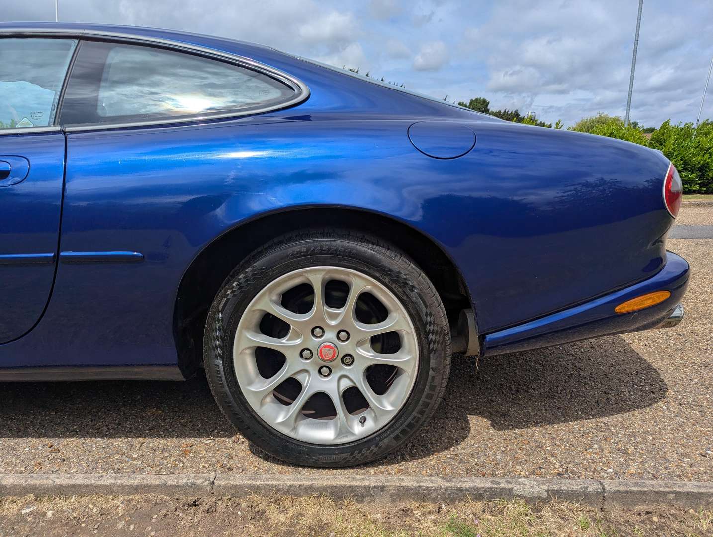 <p>1999 JAGUAR XKR 4.0 COUPE AUTO</p>