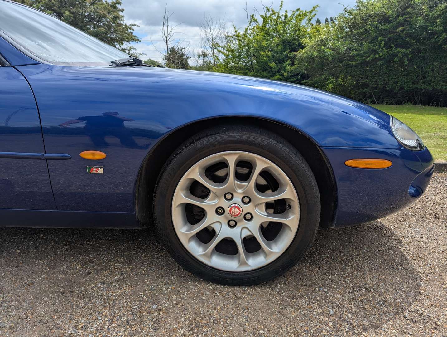 <p>1999 JAGUAR XKR 4.0 COUPE AUTO</p>