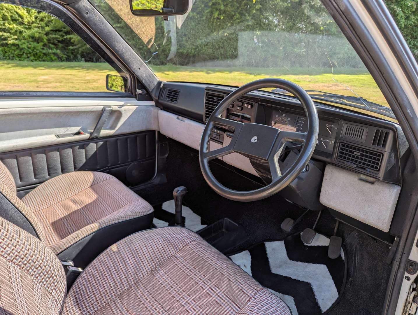 <p>1987 LANCIA Y10 FIRE LX</p>