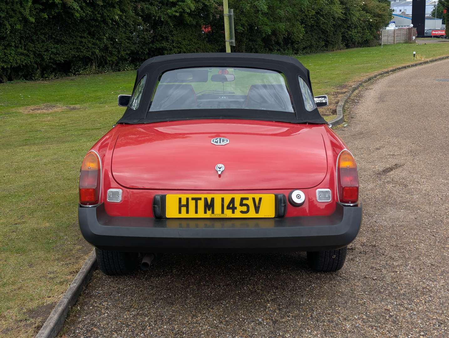 <p>1979 MG B ROADSTER</p>