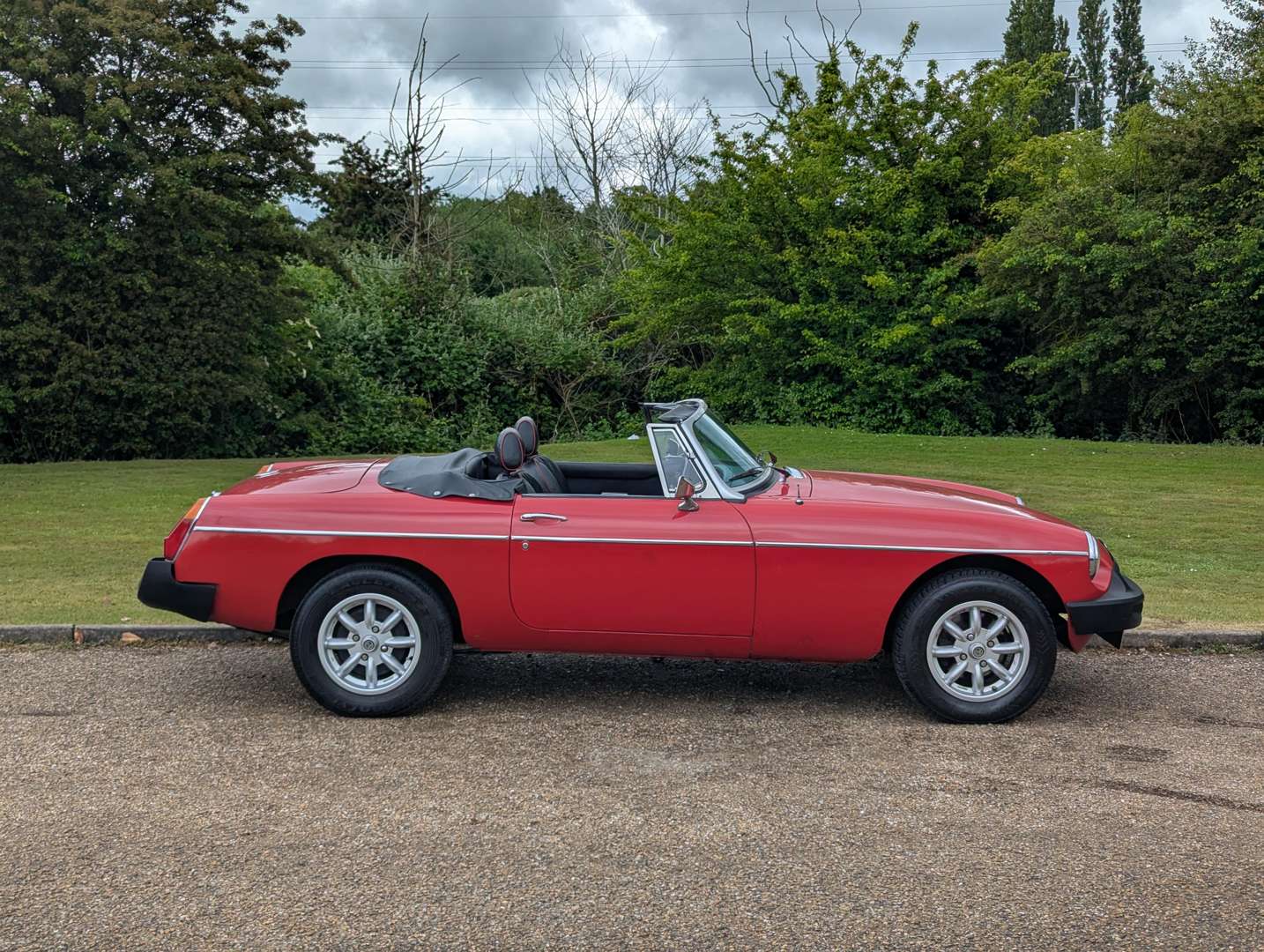 <p>1979 MG B ROADSTER</p>
