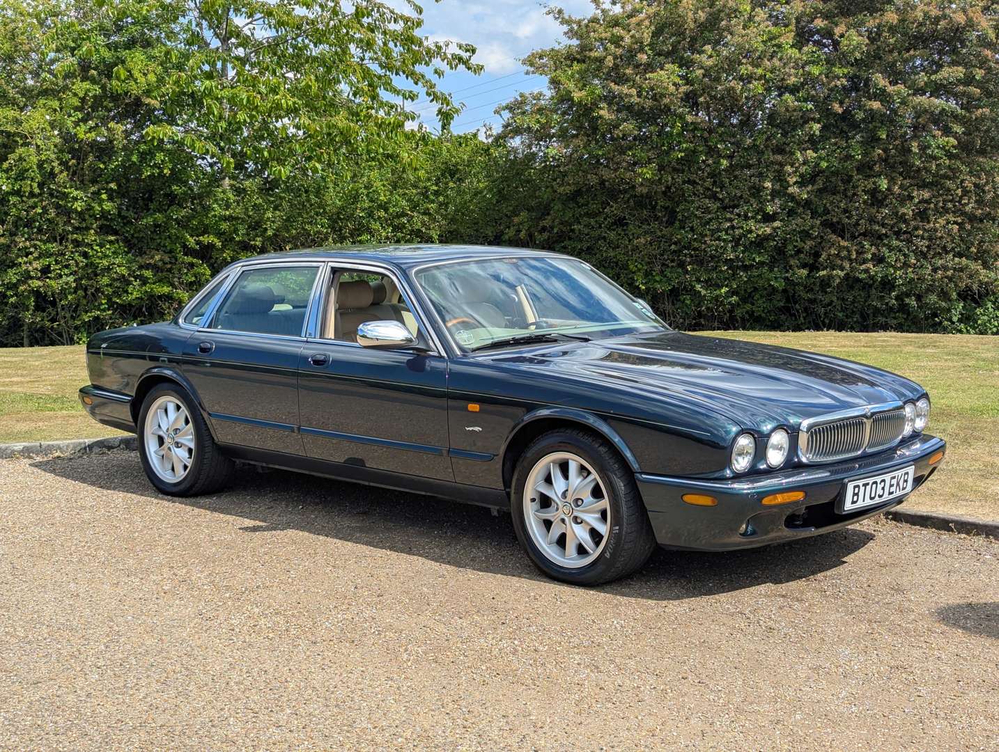 <p>2003 JAGUAR XJ 3.2 EXECUTIVE AUTO</p>