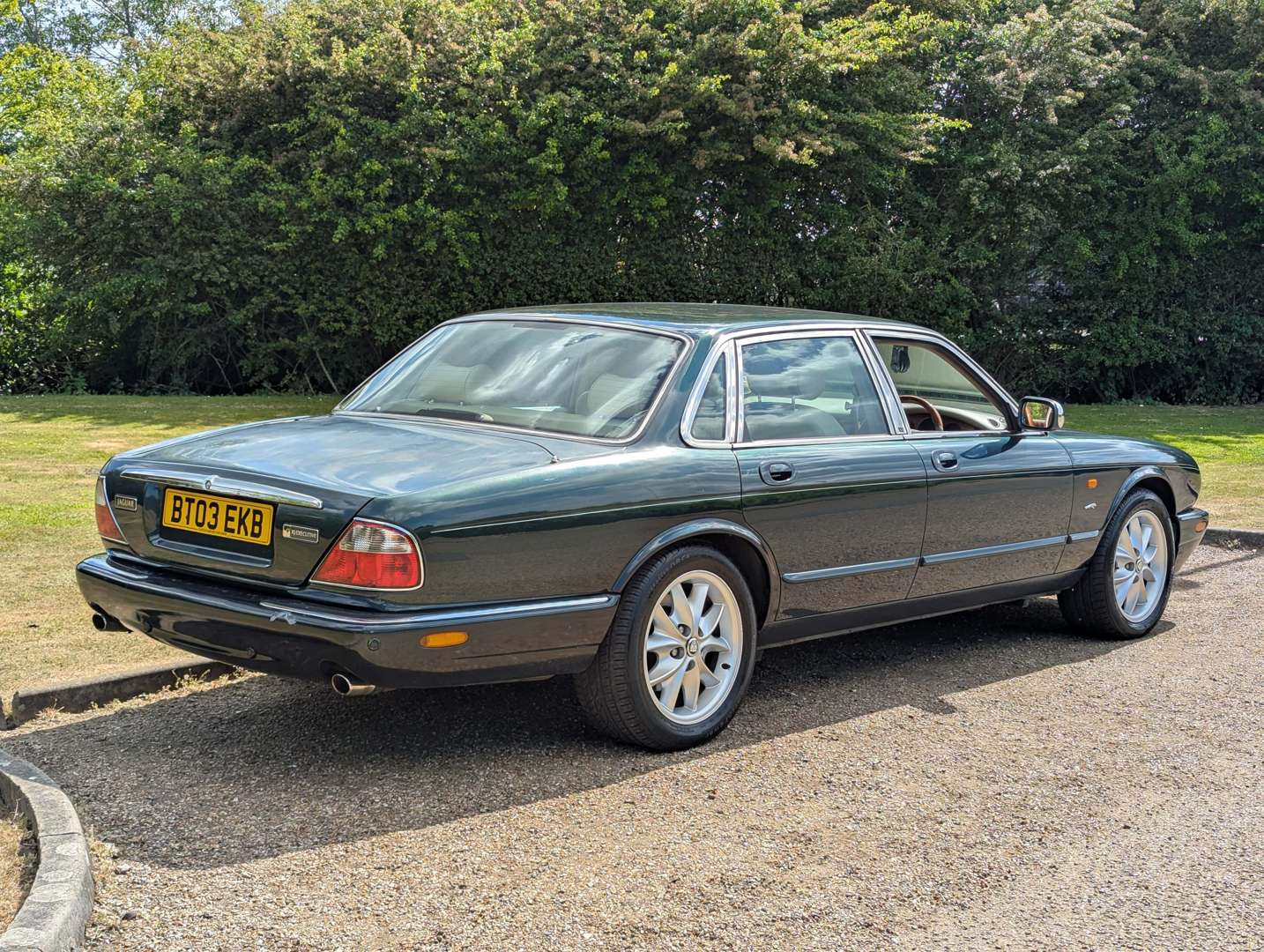<p>2003 JAGUAR XJ 3.2 EXECUTIVE AUTO</p>
