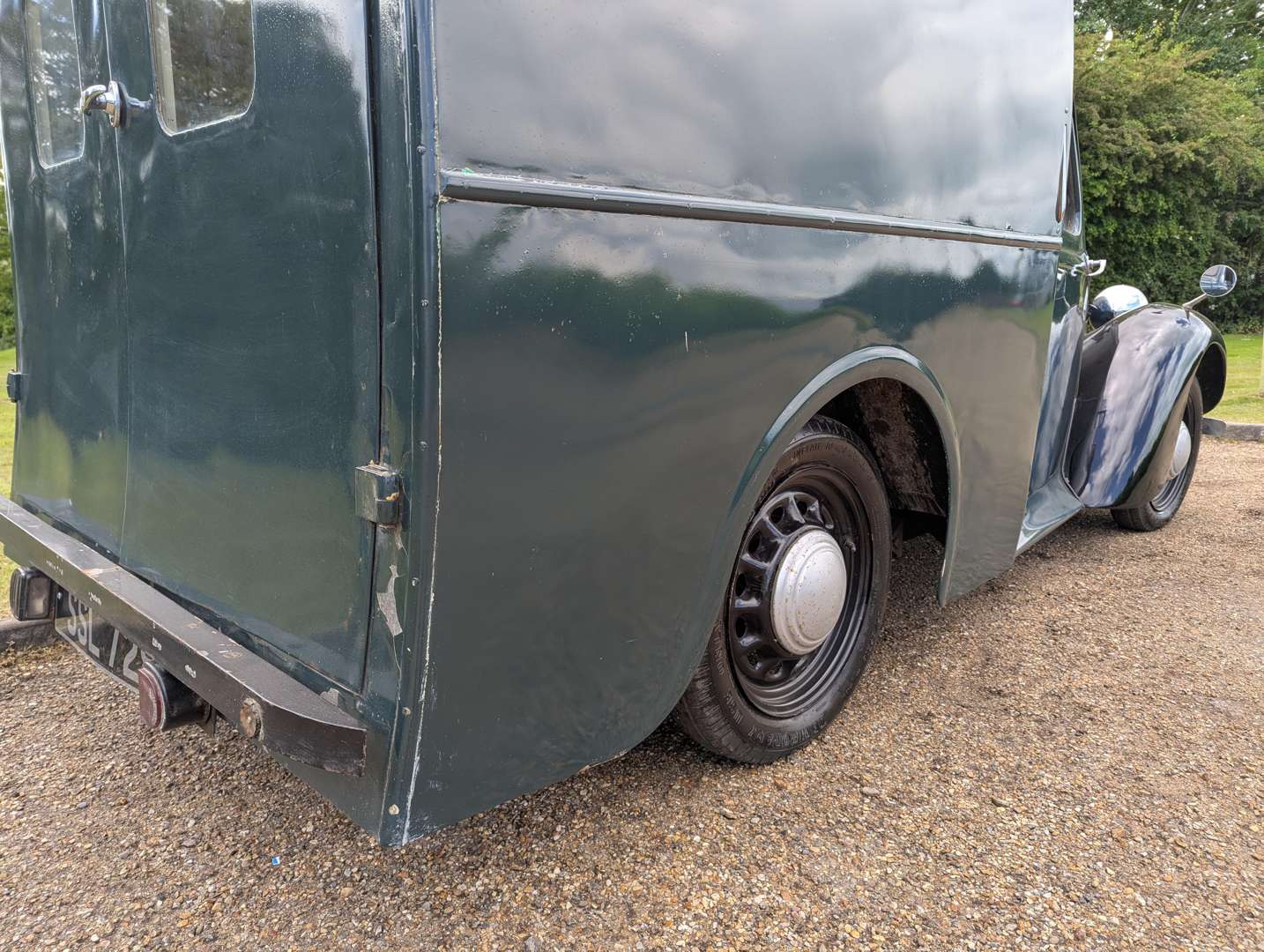 <p>1937 COMMER LIGHT VAN</p>