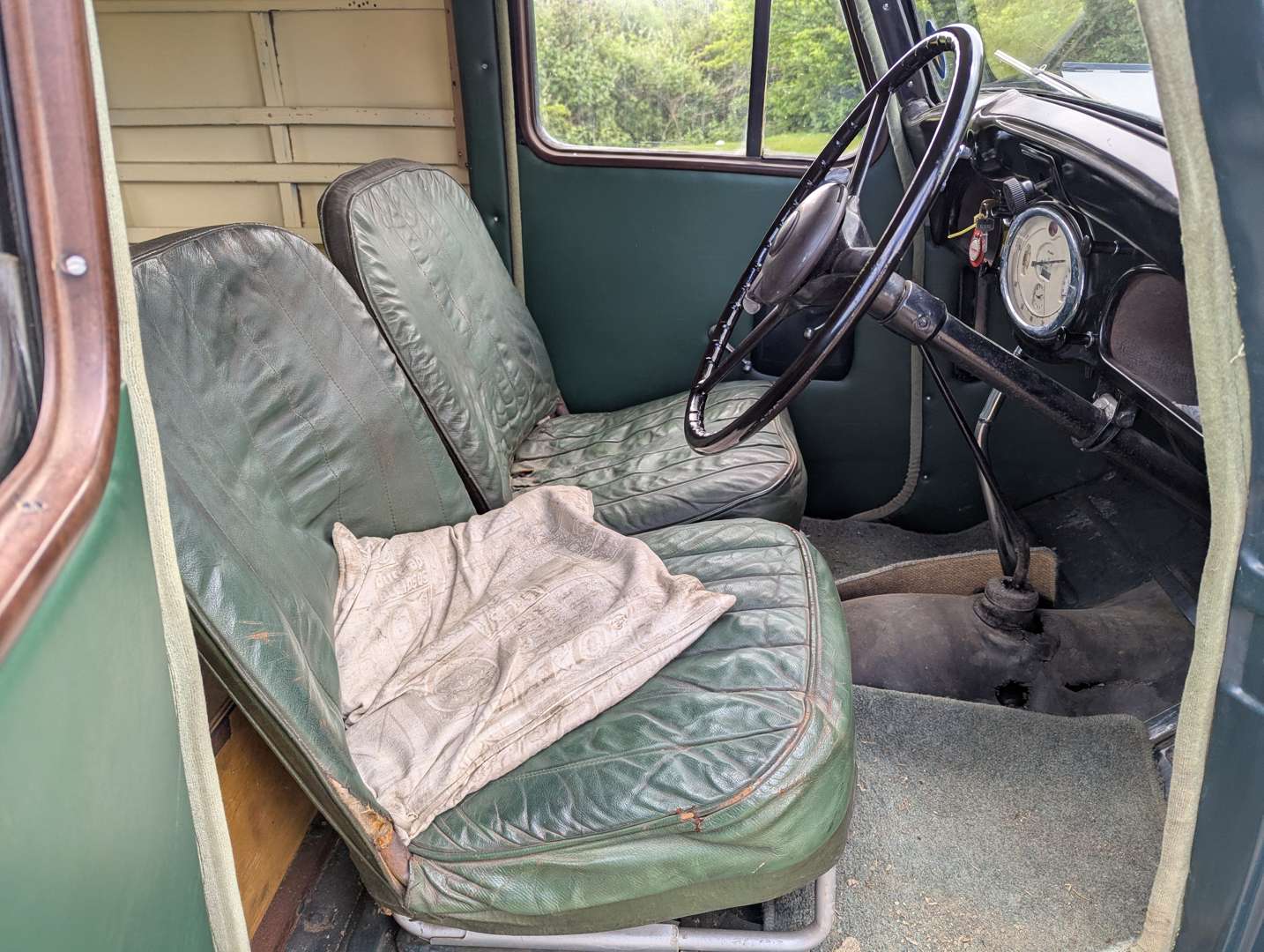 <p>1937 COMMER LIGHT VAN</p>